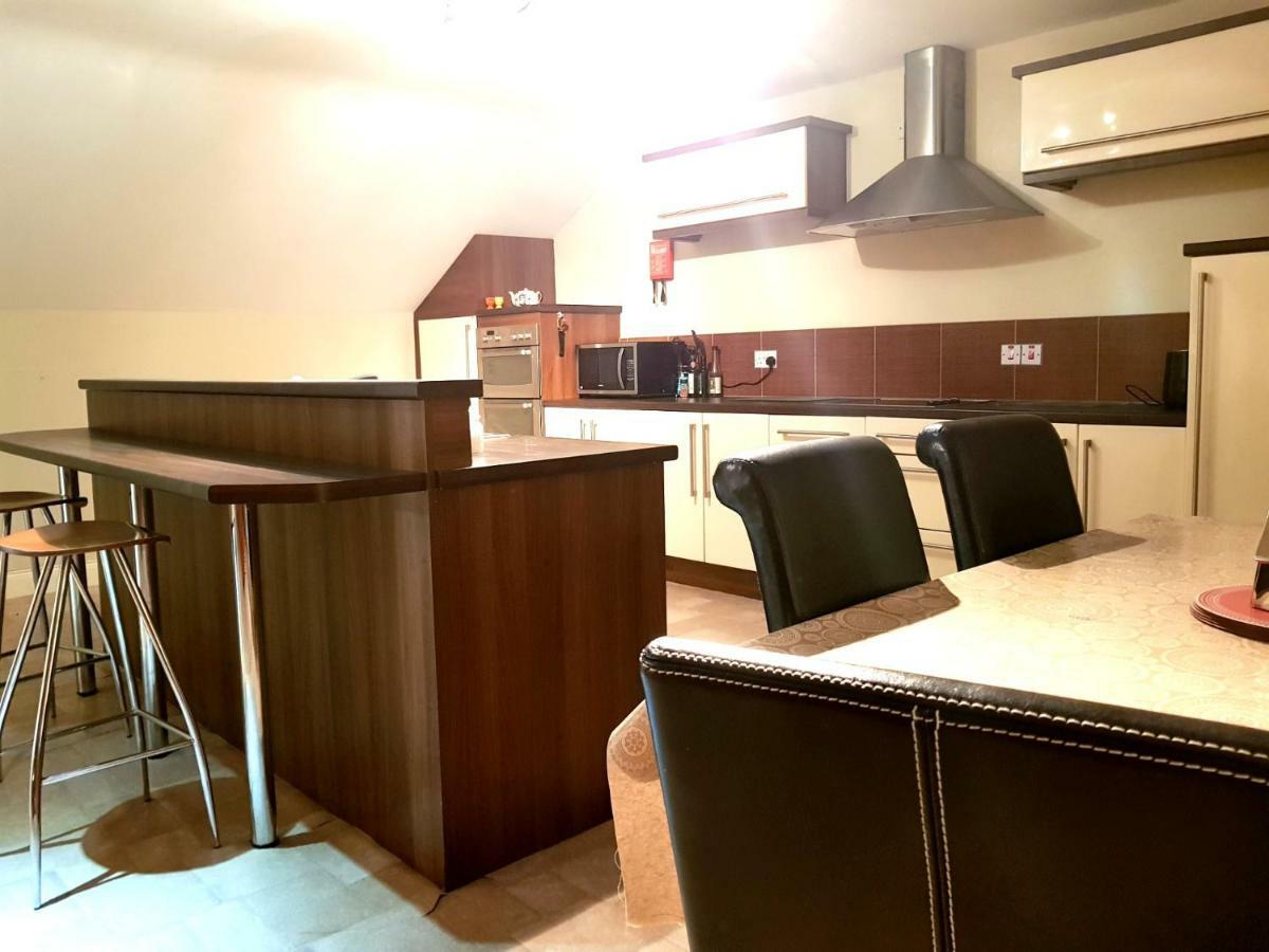 Ethan House Holiday Suites Killarney Buitenkant foto