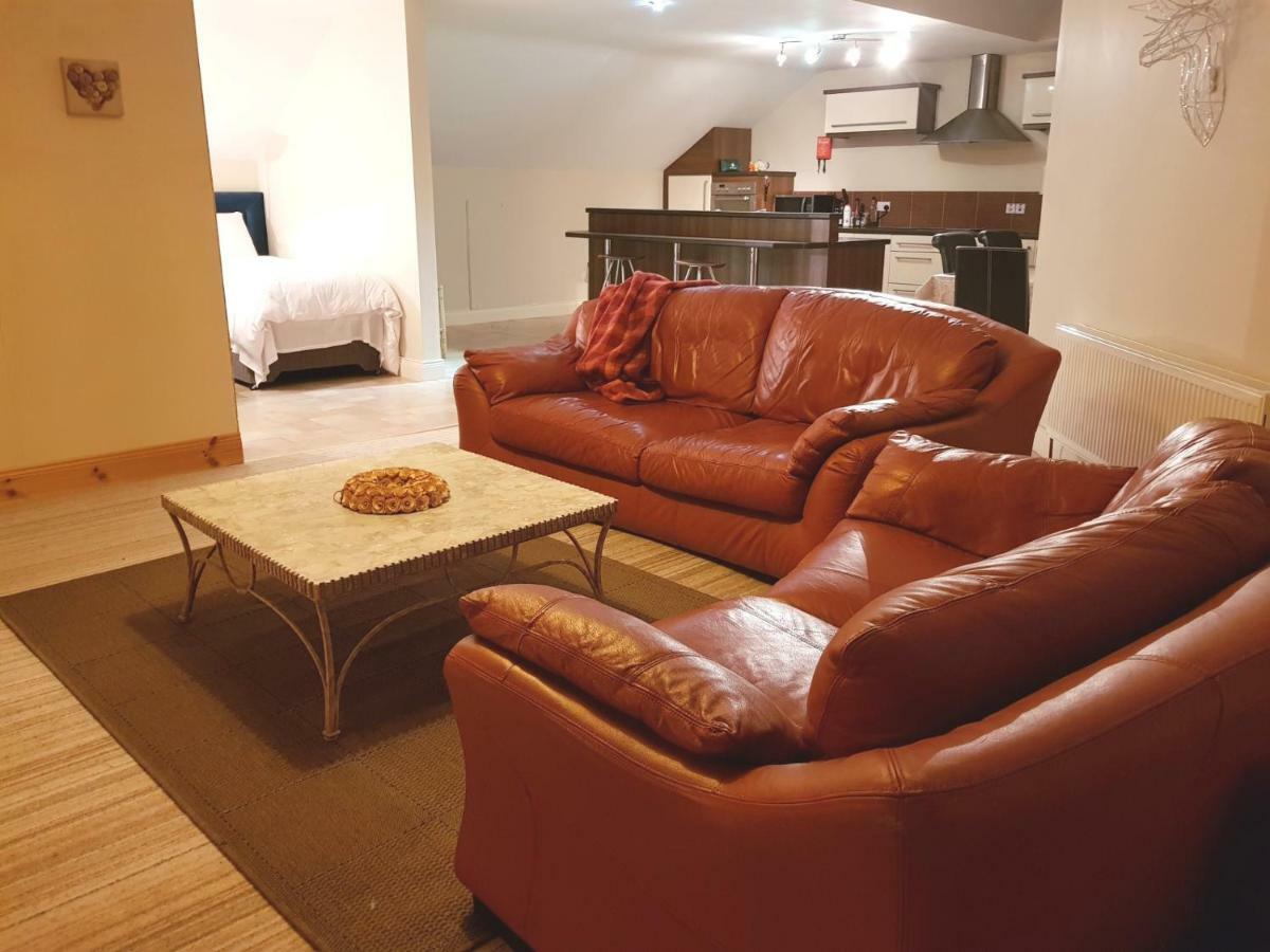 Ethan House Holiday Suites Killarney Buitenkant foto
